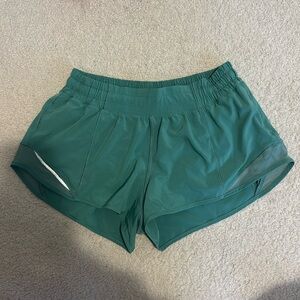 Lululemon Hotty Hot Shorts 2.5” size 4 green